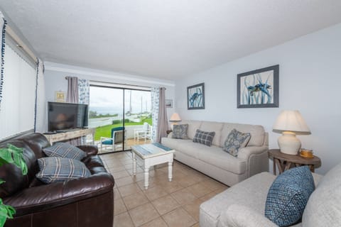Superior Condo | Living area | 52-inch Smart TV with cable channels, TV