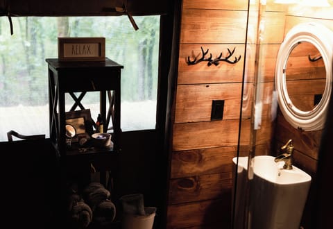 Rhondaposa | Premium bedding, down comforters, memory foam beds