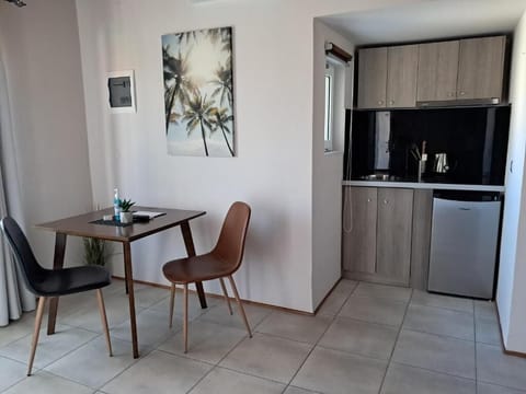 Basic Room | Laptop workspace, blackout drapes, soundproofing, iron/ironing board