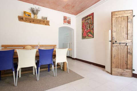 Villa, 3 Bedrooms, Garden View | Dining