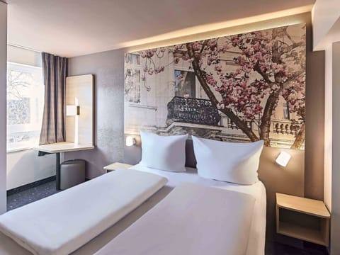 Double Room | Desk, blackout drapes, soundproofing, free WiFi