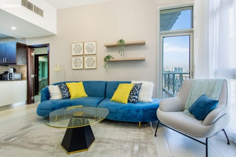 Deluxe Apartment | Living area | 32-inch Smart TV with cable channels, TV
