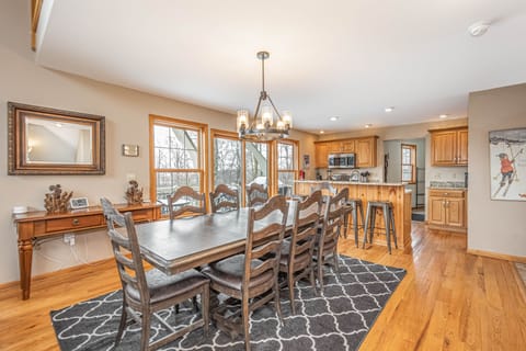 House (4 Bedrooms) | Property amenity