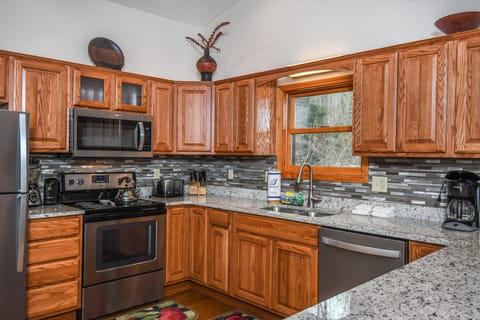 House (5 Bedrooms) | Property amenity