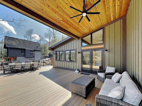 House (Multiple Bedrooms) | Property amenity