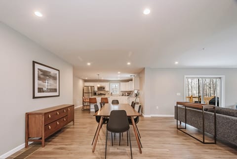 House (5 Bedrooms) | Property amenity