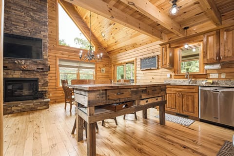 House (5 Bedrooms) | Property amenity