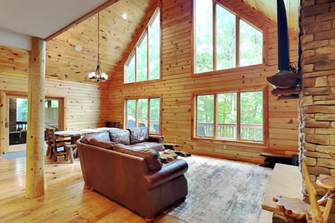 House (5 Bedrooms) | Property amenity