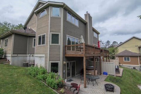 House (4 Bedrooms) | Property amenity