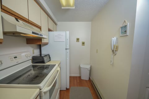 Studio (2 Bedrooms) | Property amenity