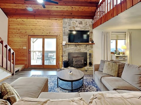 House (3 Bedrooms) | Property amenity
