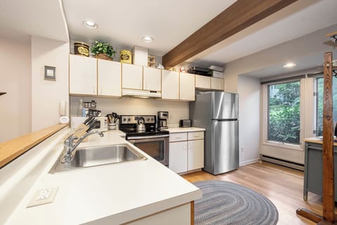 Studio (2 Bedrooms) | Property amenity