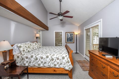 Studio (3 Bedrooms) | Property amenity