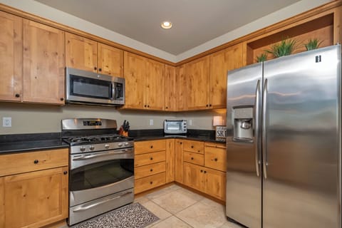 House (4 Bedrooms) | Property amenity