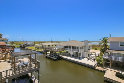 House (5 Bedrooms) | Property amenity