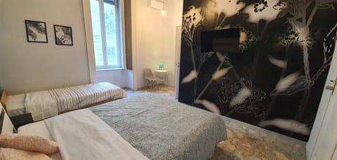 City Room | Down comforters, desk, soundproofing, free WiFi