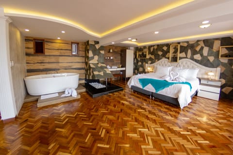 Presidential Studio Suite | In-room safe, blackout drapes, iron/ironing board (on request)