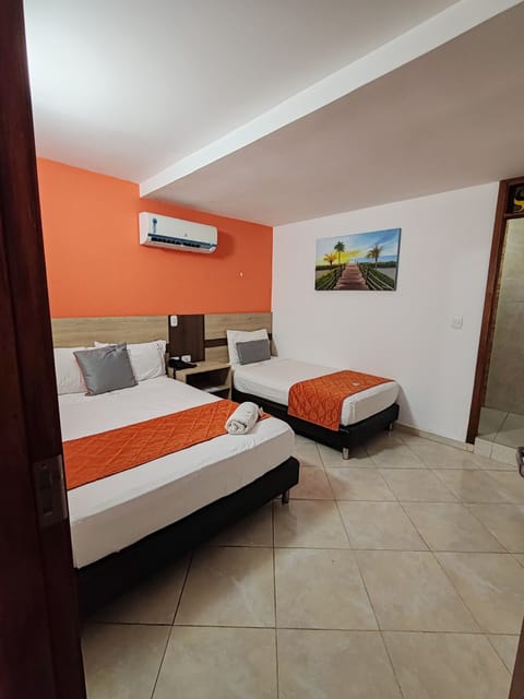 Standard Triple Room | WiFi (free)