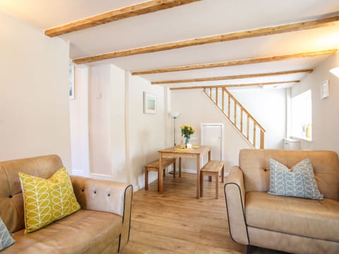 Cottage | Living room