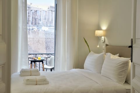 Superior Double Room | In-room safe, blackout drapes, soundproofing, iron/ironing board