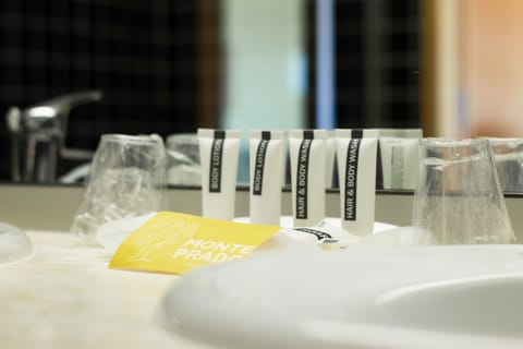 Minibar, in-room safe, desk, free WiFi