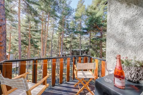 Family Apartment, 1 Bedroom, Balcony (Il nido nella Pineta Central in Ski) | Balcony