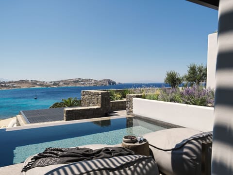 Deluxe Suite, Private Heated Pool, Sea View | Private pool