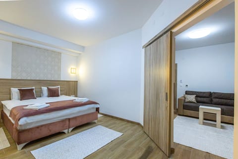 Deluxe Studio Suite | Free WiFi