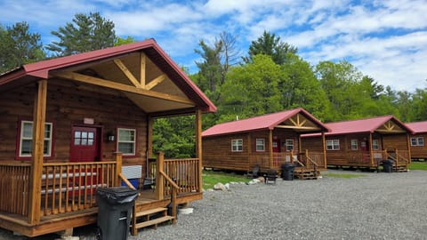 Deluxe Cabin, 1 Bedroom, Non Smoking, Kitchenette | Memory foam beds, individually furnished, soundproofing, free WiFi