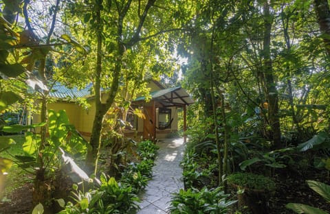Family Cabin | In-room safe, individually decorated, individually furnished