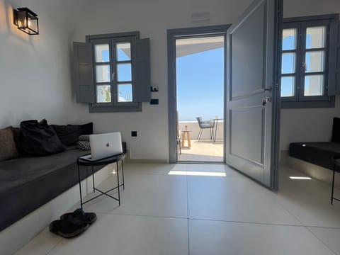 Executive Suite with indoor heated plunge pool | Premium bedding, pillowtop beds, minibar, in-room safe