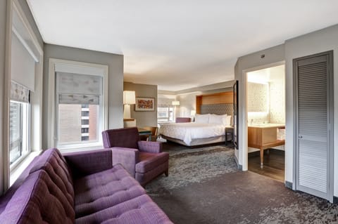 1 bedroom, premium bedding, pillowtop beds, in-room safe