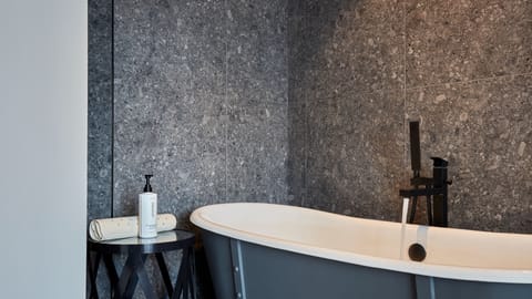 Suite, 1 King Bed (Freestanding Bath) | Egyptian cotton sheets, premium bedding, pillowtop beds, in-room safe