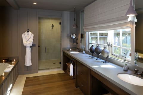 Hill House | Bathroom | Free toiletries, hair dryer, bathrobes, towels