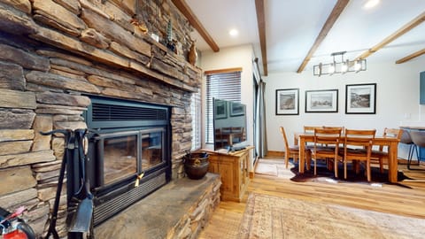 Condo, 3 Bedrooms | Dining