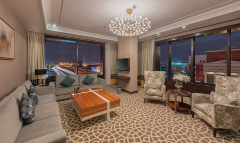Presidential Suite | Down comforters, individually decorated, individually furnished, desk