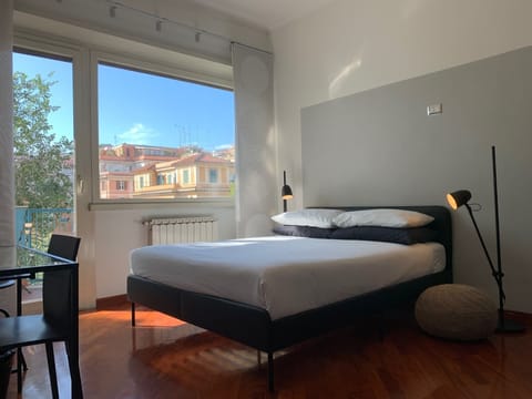Deluxe Double Room, Balcony | Iron/ironing board (on request), WiFi (free)