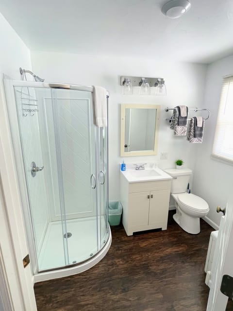 Eco-friendly toiletries, towels