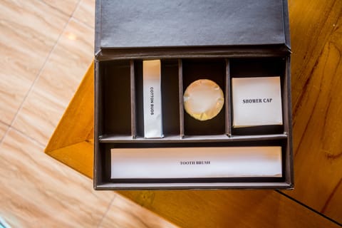 Shower, hydromassage showerhead, towels