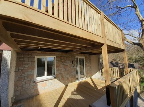 Cottage | Property grounds