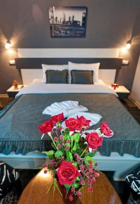 In-room safe, desk, laptop workspace, blackout drapes