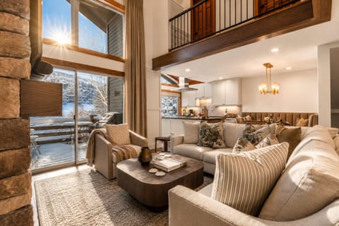 Townhome, 3 Bedrooms (Hot Tub, Sleeps 8 (BCC-1101)) | Living room | TV, fireplace