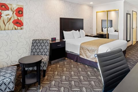 Desk, laptop workspace, free WiFi, bed sheets