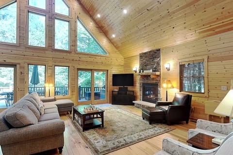House (5 Bedrooms) | Property amenity