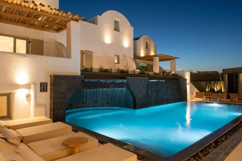 Seasonal outdoor pool, open 10:00 AM to 8:00 PM, pool umbrellas