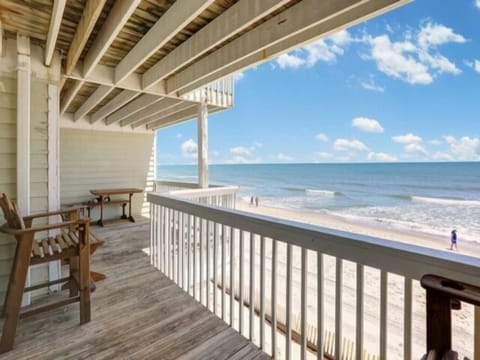 Condo, 3 Bedrooms | Balcony