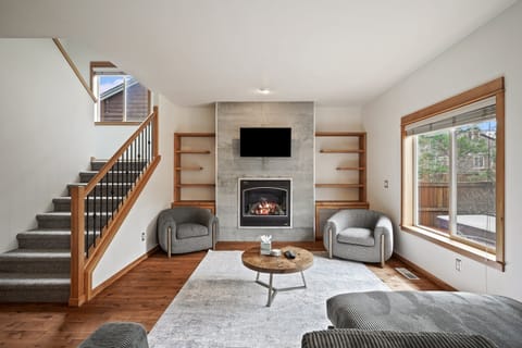 House, 4 Bedrooms | Interior