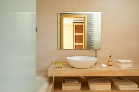 Free toiletries, hair dryer, bathrobes, slippers