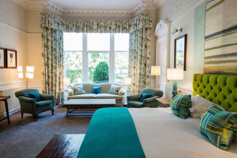 Junior Suite | Egyptian cotton sheets, premium bedding, in-room safe, desk