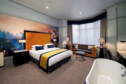 Club Deluxe Double Room | In-room safe, individually decorated, desk, blackout drapes